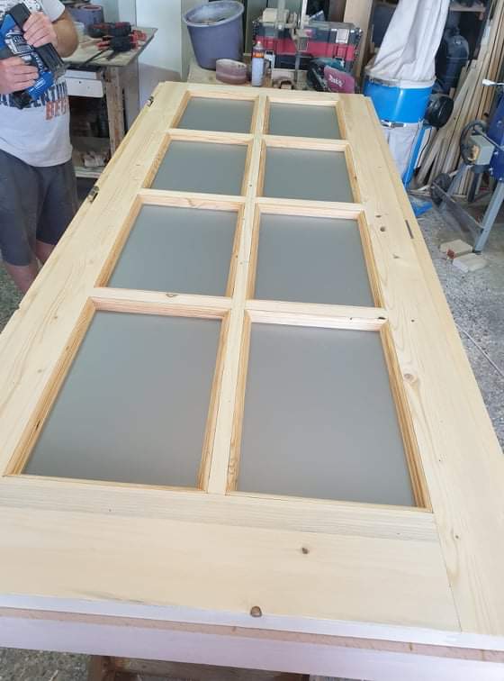 Egyedi asztalos munka